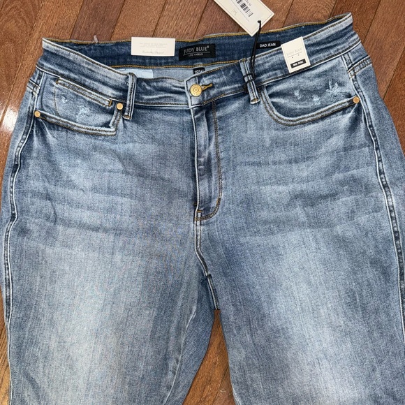 Judy Blue Mid Rise Dad Jean w/ Cell Phone Pocket, 
Distressed Blue Denim sz 18W - Picture 5 of 11